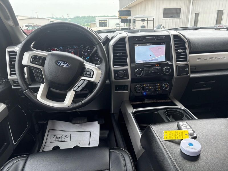 2019 Ford F-250 LariatImage 6