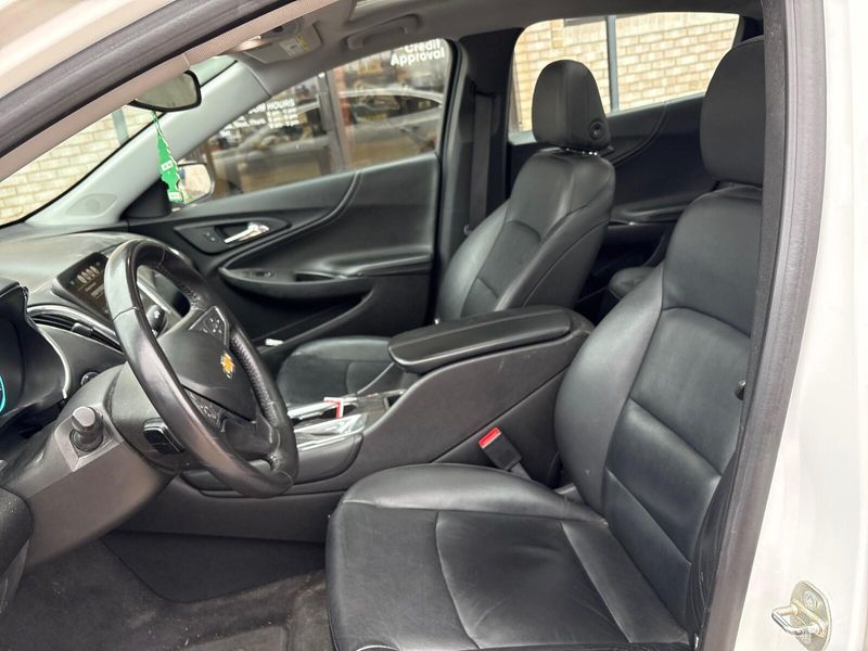 Used 2016 Chevrolet Malibu LTImage 3