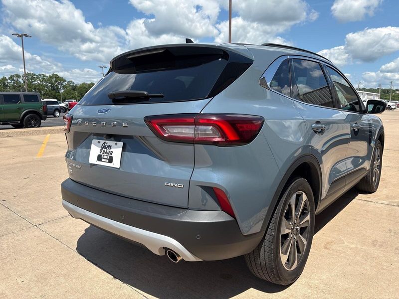 Used 2023 Ford Escape PlatinumImage 8