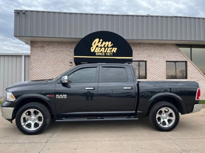 2017 RAM 1500 LaramieImage 2