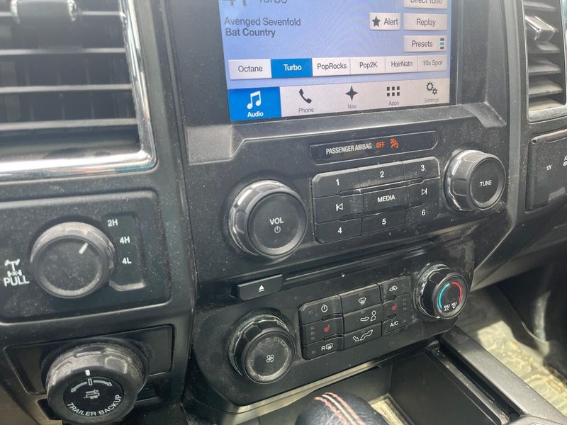 2017 Ford F-150 XLTImage 17
