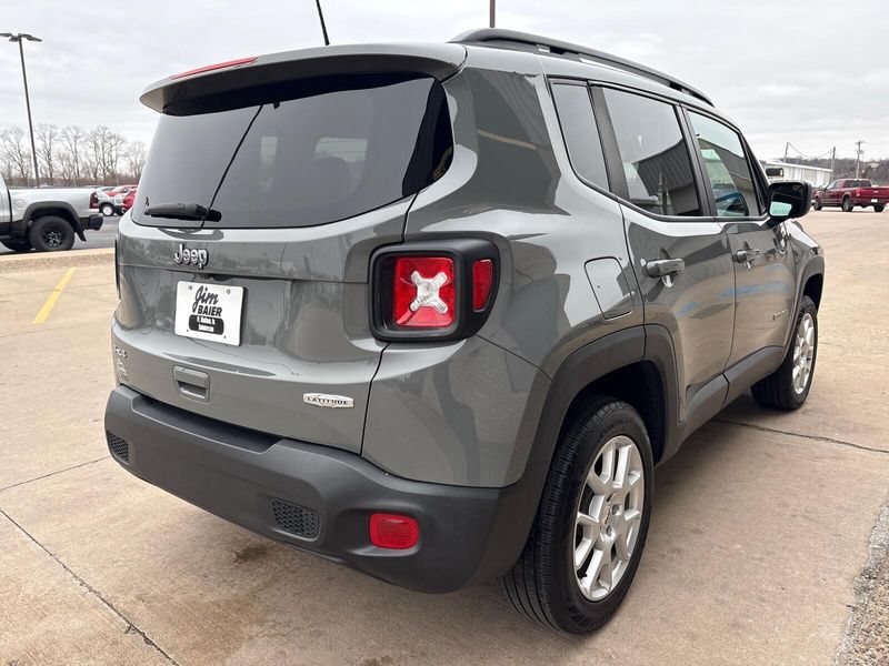 Used 2022 Jeep Renegade LatitudeImage 8