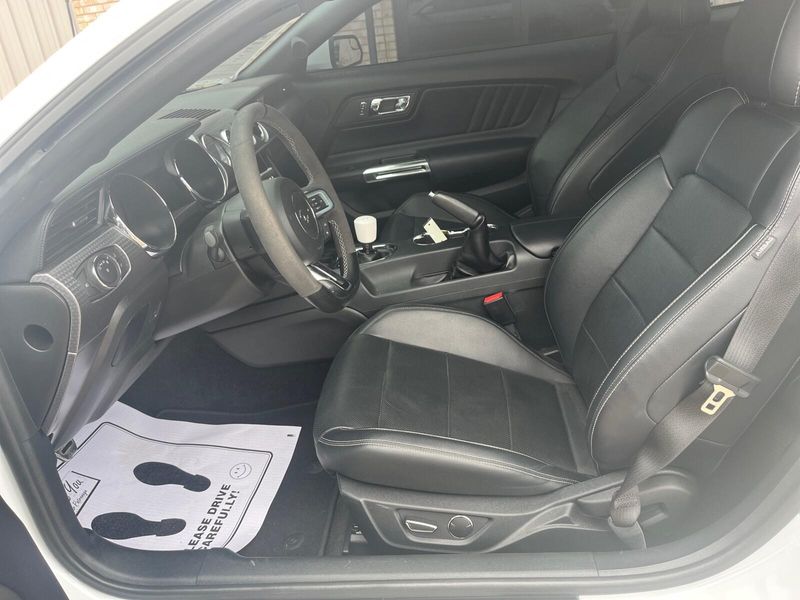 2016 Ford Mustang GT PremiumImage 3