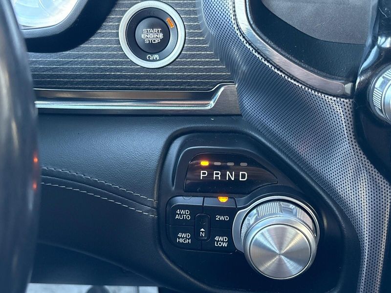 Used 2019 RAM 1500 LimitedImage 21