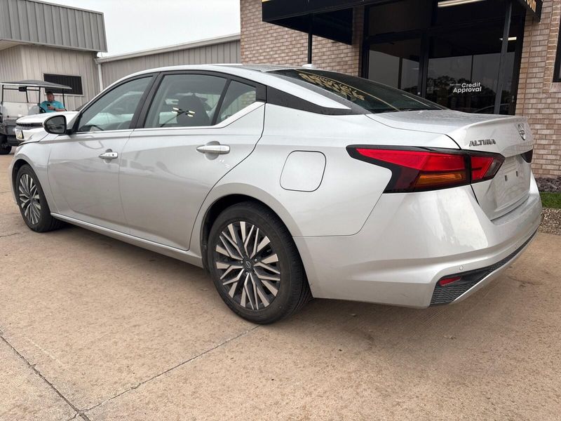 Used 2023 Nissan Altima 2.5 SVImage 10