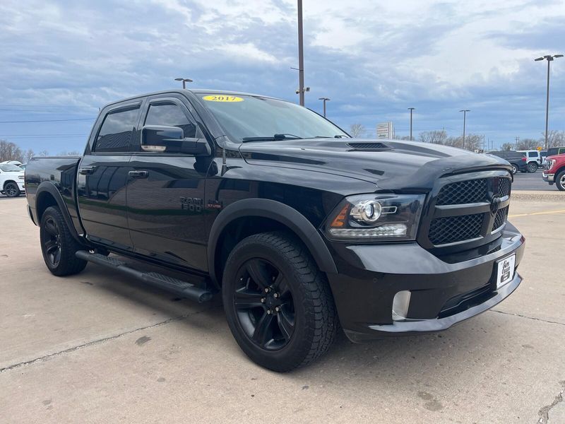 2017 RAM 1500 NightImage 7