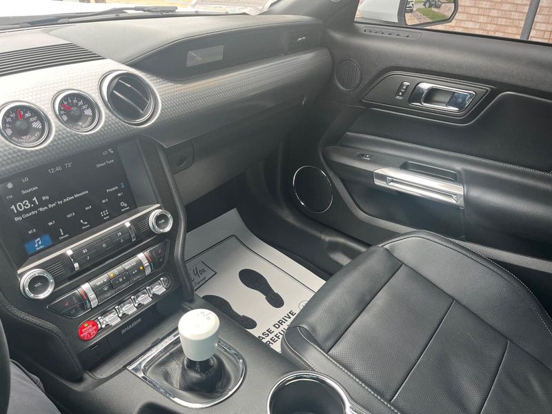 2016 Ford Mustang GT PremiumImage 22