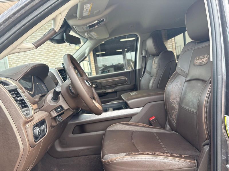 Used 2025 RAM 3500 LimitedImage 3