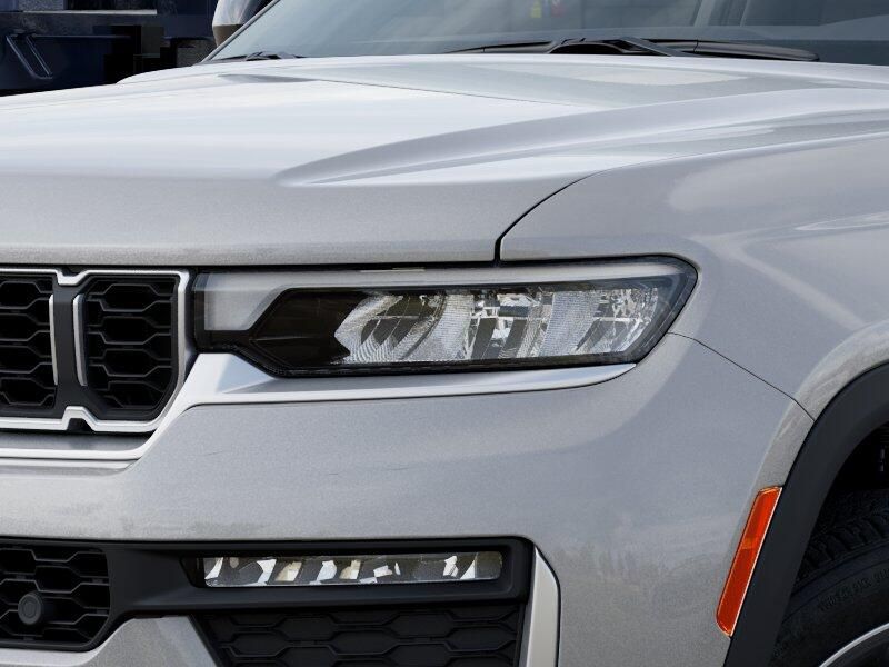 New 2026 Jeep Grand Cherokee L Limited 4x4Image 32