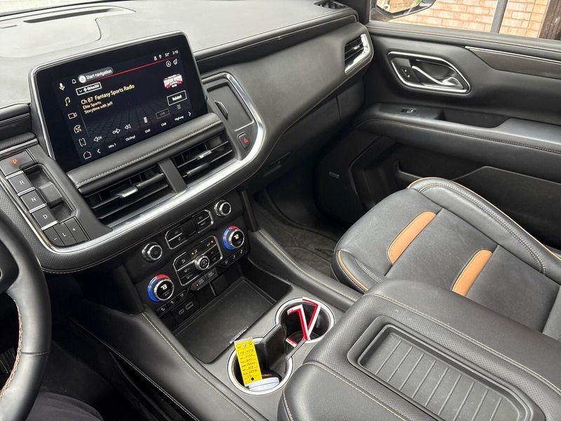 Used 2023 GMC Yukon AT4Image 17