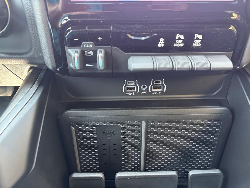 New 2025 RAM 1500 Big Horn Crew Cab 4x4 5
