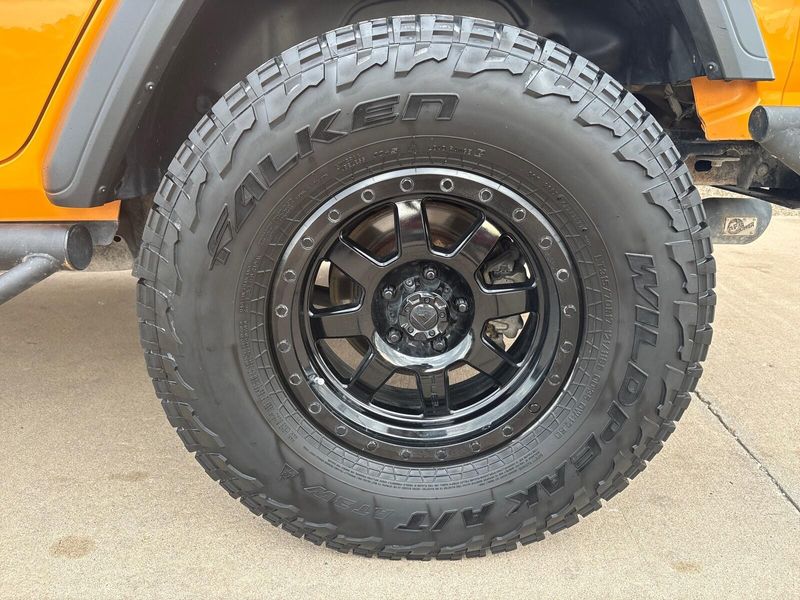 Used 2018 Jeep Wrangler Unlimited SportImage 11