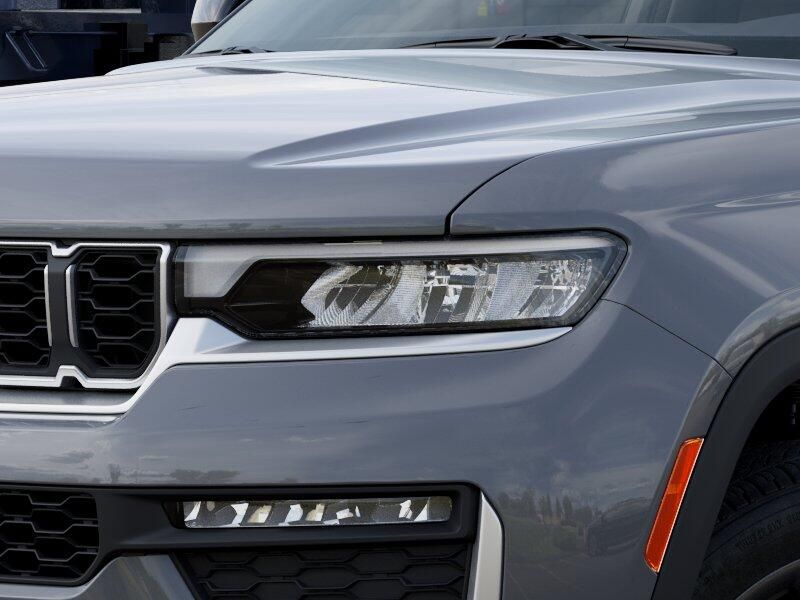 New 2027 Jeep Grand Cherokee L Limited 4x4Image 6