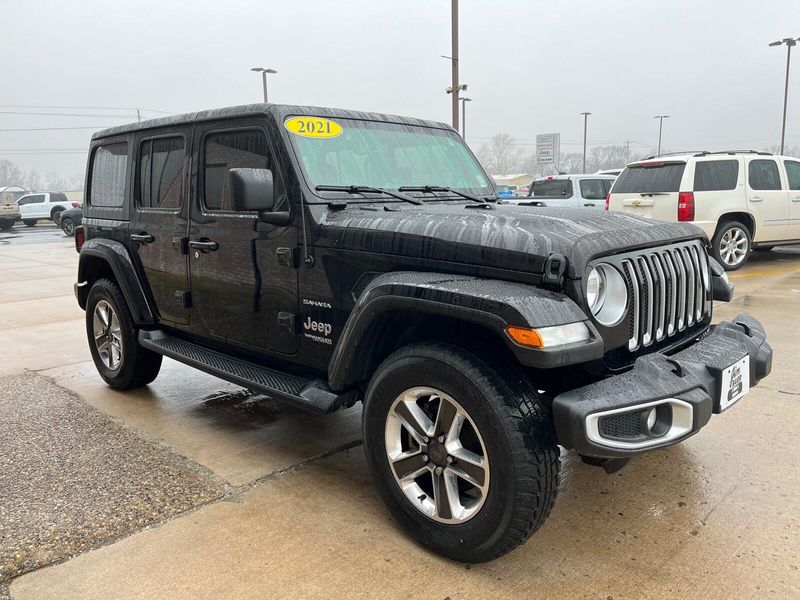 2021 Jeep Wrangler Unlimited SaharaImage 7