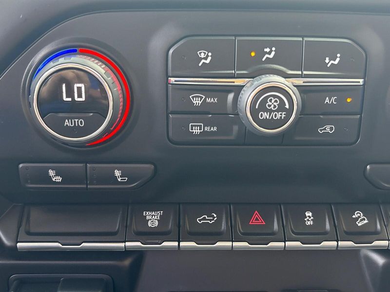 Used 2022 Chevrolet Silverado 2500HD LTImage 21