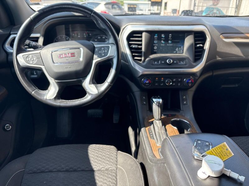 2018 GMC Acadia SLEImage 6