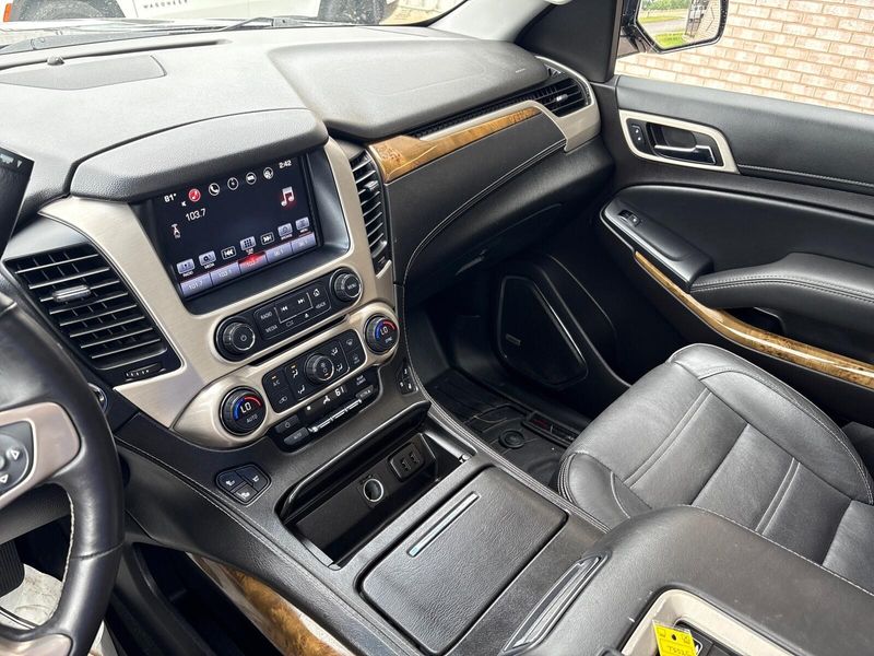 2016 GMC Yukon XL DenaliImage 24