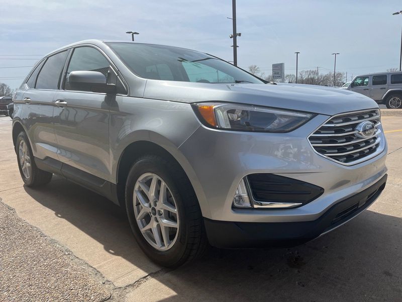 2022 Ford Edge SELImage 7