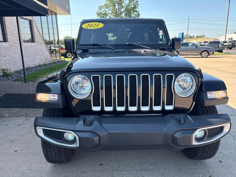 Used 2021 Jeep Wrangler Unlimited SaharaImage 6