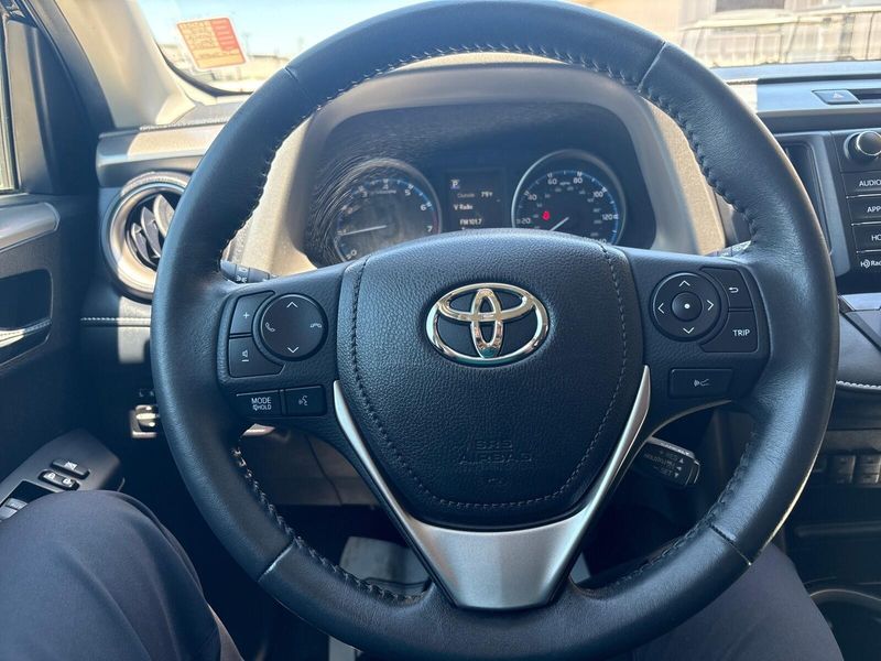 Used 2018 Toyota RAV4 XLEImage 13