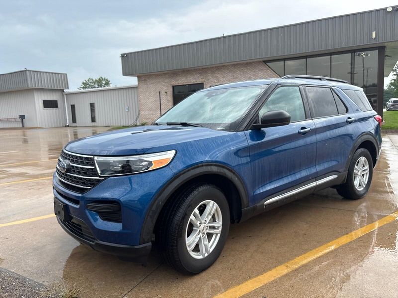 Used 2021 Ford Explorer XLTImage 10