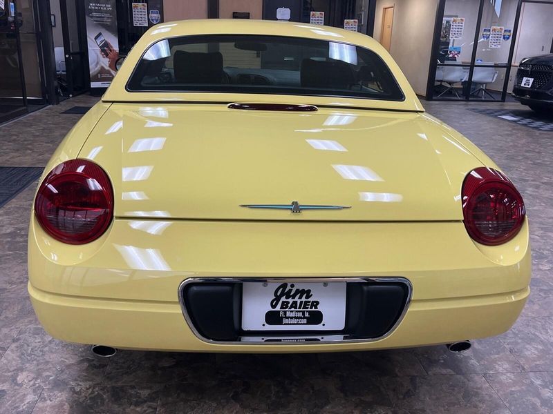 Used 2002 Ford Thunderbird w/Hardtop PremiumImage 8