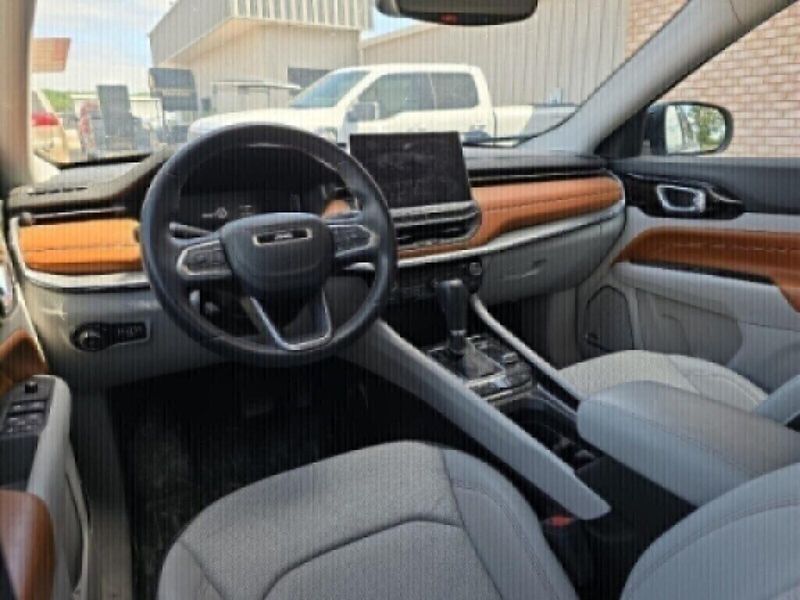 2022 Jeep Compass LimitedImage 12
