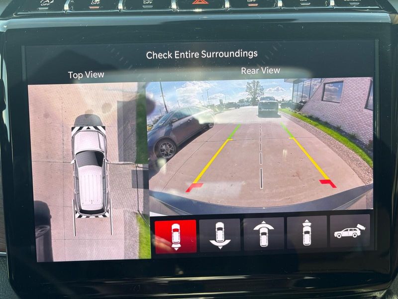 New 2025 Jeep Grand Cherokee L Summit 4x4Image 22