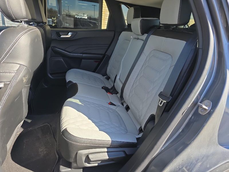 2023 Ford Escape PlatinumImage 11