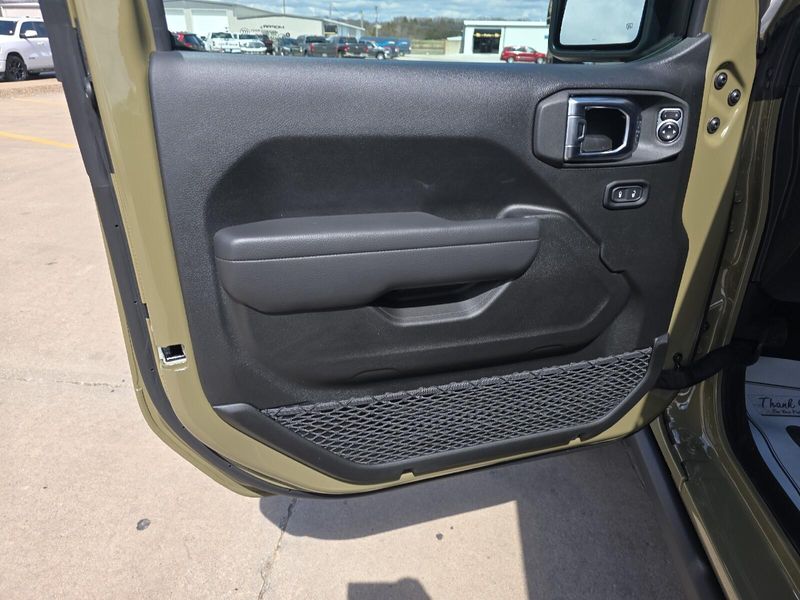 2025 Jeep Wrangler 4-door WillysImage 22