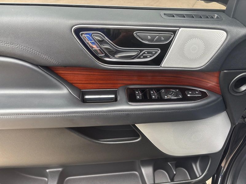 2022 Lincoln Navigator ReserveImage 16