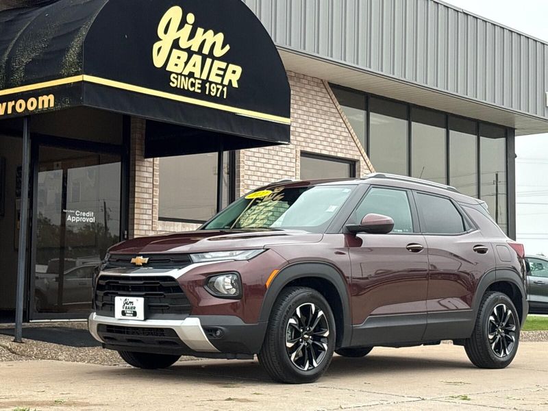 2022 Chevrolet Trailblazer LTImage 1
