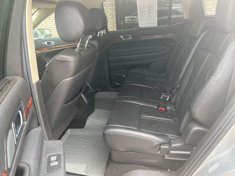 2019 Lincoln MKT ReserveImage 4