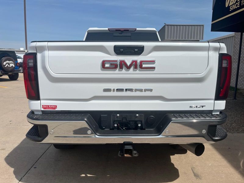 2024 GMC Sierra 2500HD SLTImage 12