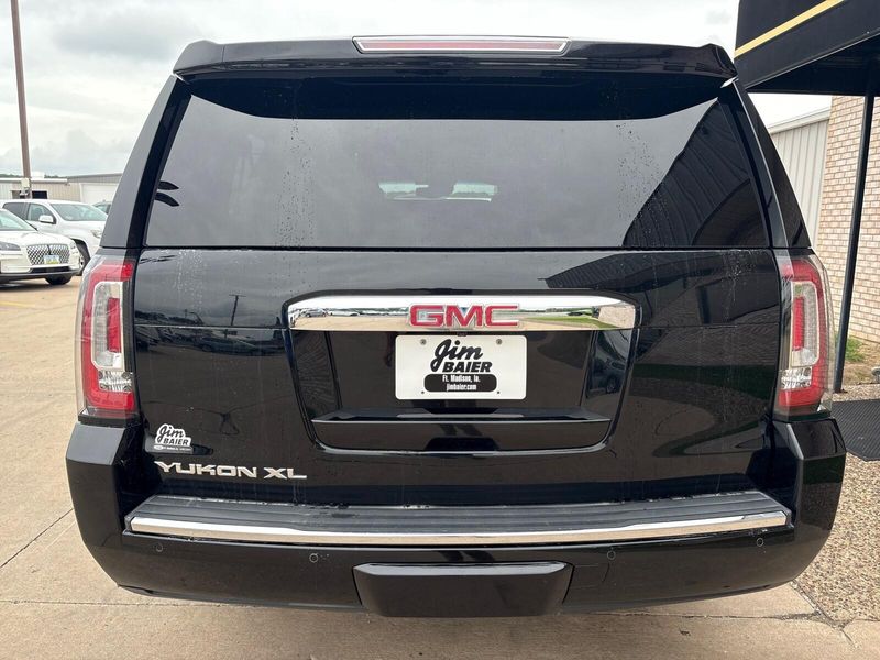 2016 GMC Yukon XL DenaliImage 14