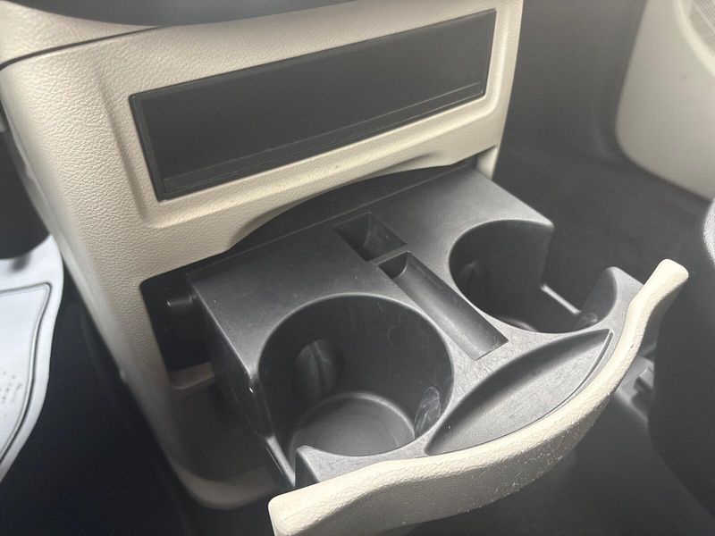 Used 2019 Dodge Grand Caravan SEImage 19