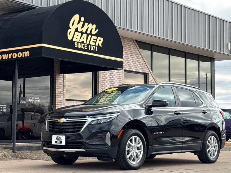Used 2023 Chevrolet Equinox LTImage 2
