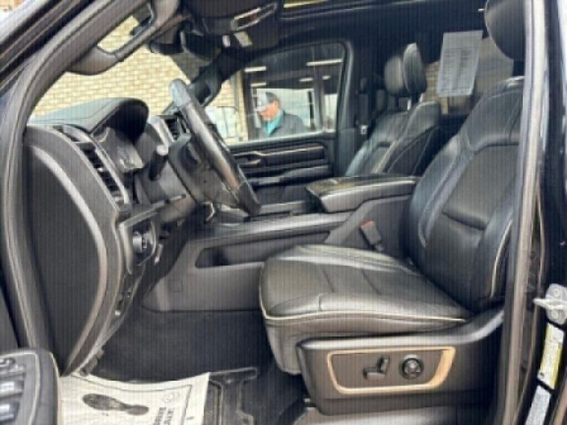 2019 RAM 1500 LimitedImage 3