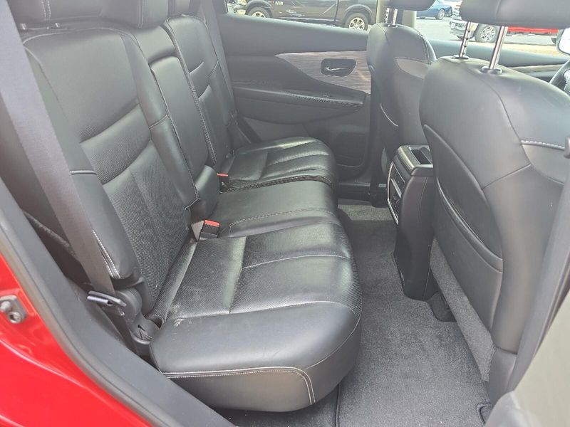2016 Nissan Murano PlatinumImage 11