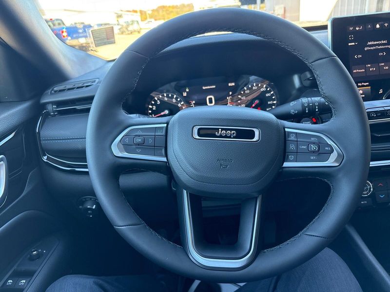 New 2026 Jeep Compass Limited Altitude 4x4Image 13