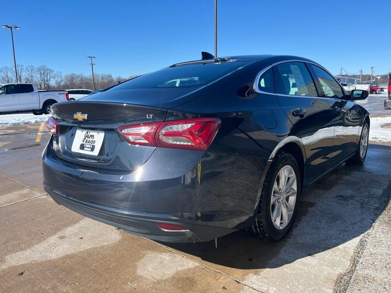 2022 Chevrolet Malibu LTImage 9