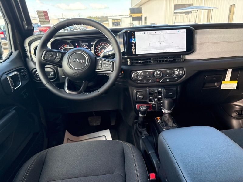 New 2026 Jeep Gladiator Willys 4x4Image 5