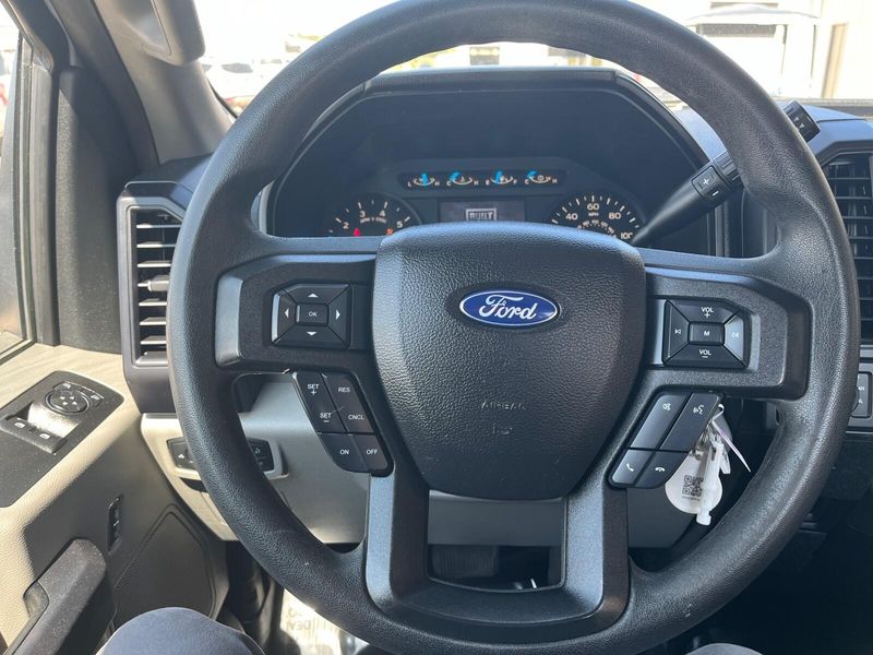 2017 Ford F-150 XLImage 12