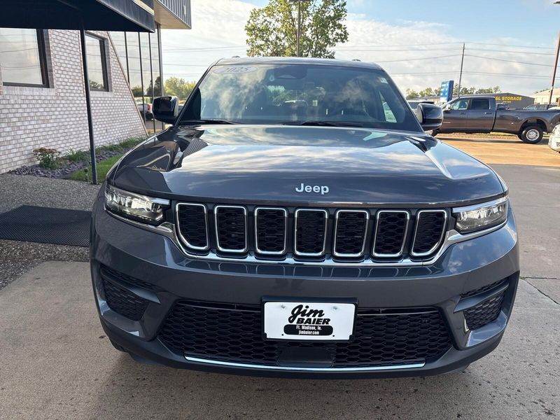 New 2025 Jeep Grand Cherokee Laredo X 4x4Image 6