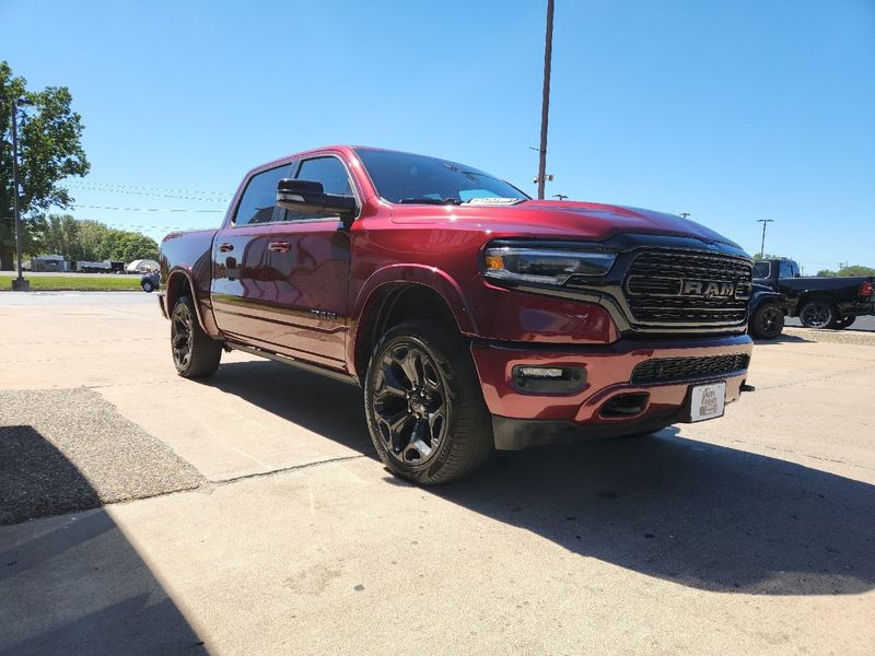 2022 RAM 1500 LimitedImage 3