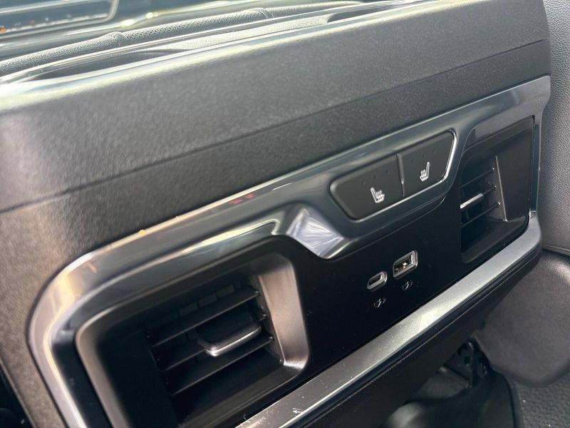 2024 GMC Sierra 2500HD SLTImage 5
