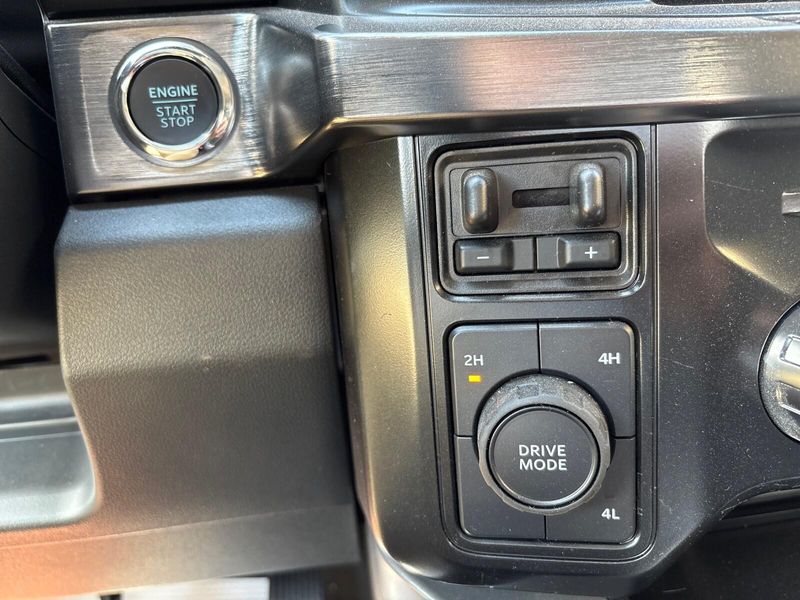 Used 2025 Ford F-250 LariatImage 20