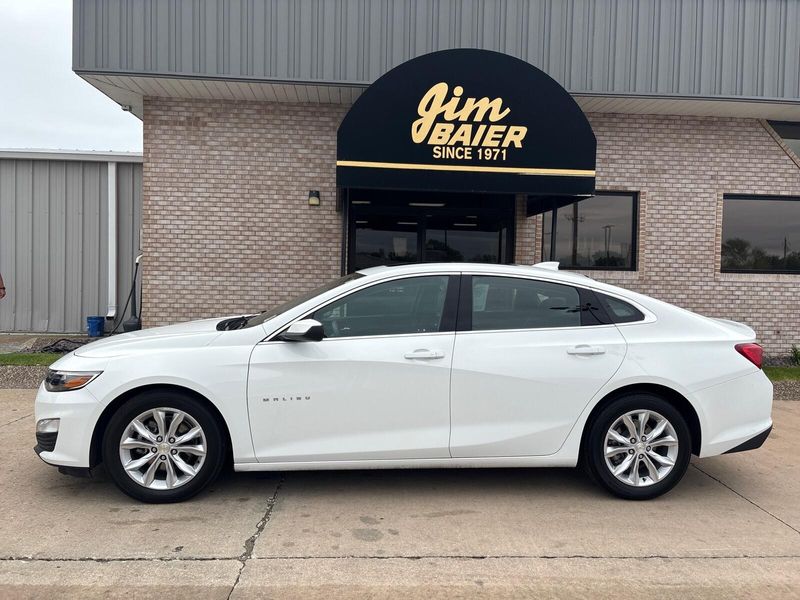 Used 2024 Chevrolet Malibu LTImage 2