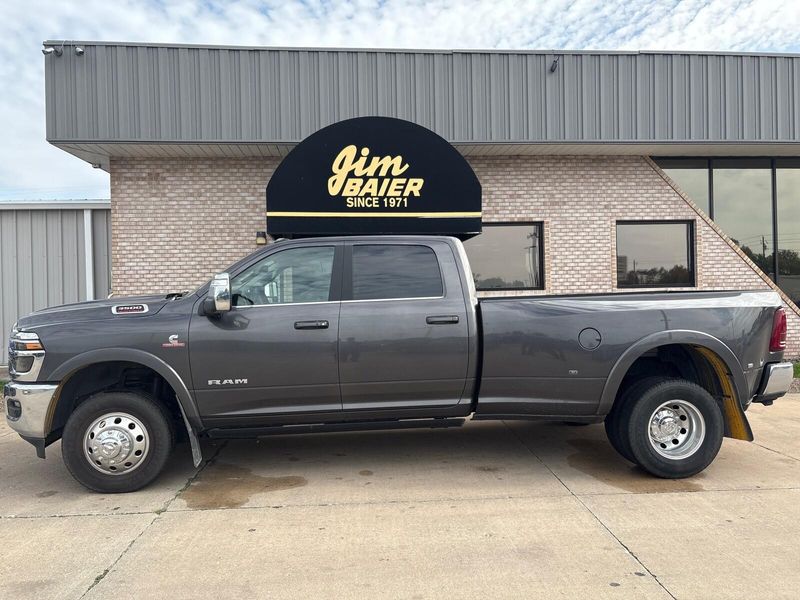 Used 2025 RAM 3500 LimitedImage 2