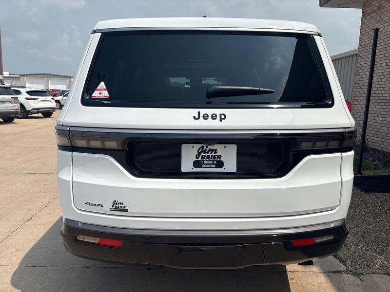 2026 Jeep Grand Wagoneer L Grand Wagoneer L 4x4Image 11